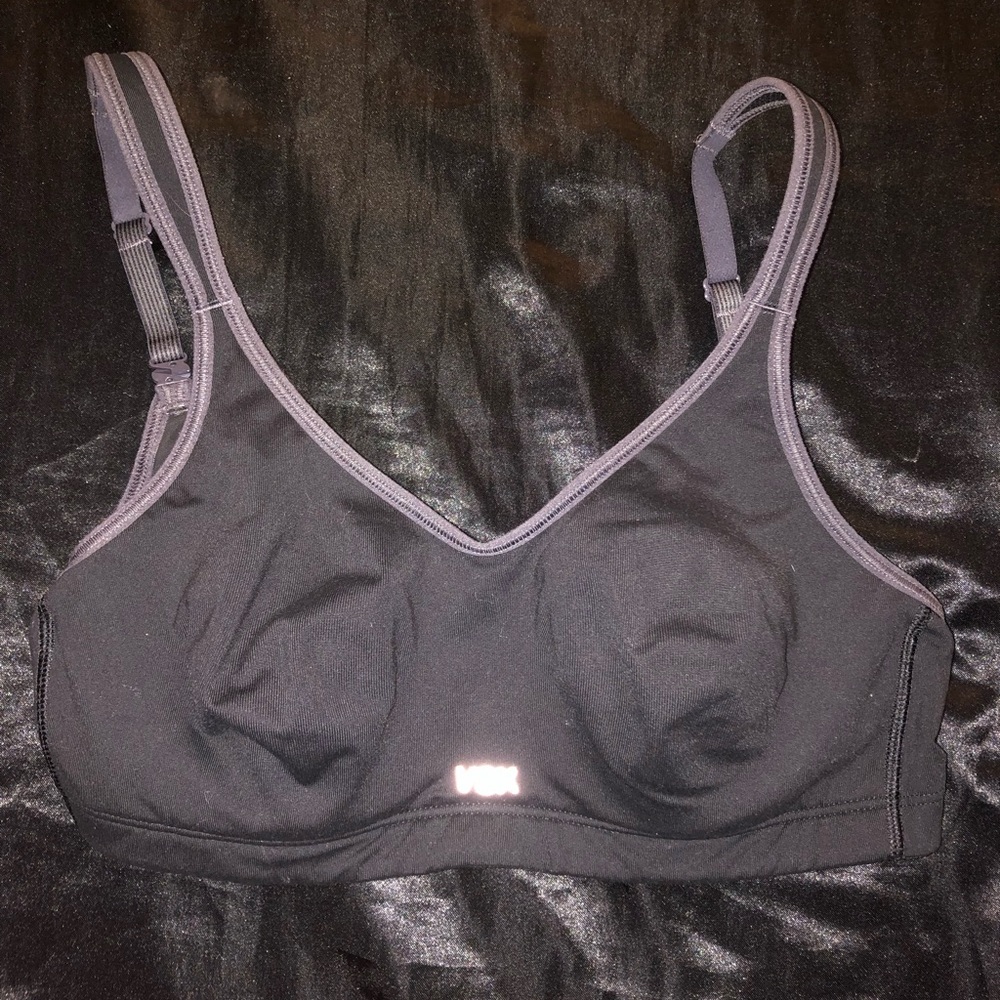 Victoria’s Secret Black High Impact Sports Bra 34C